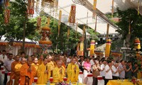 Mega upacara doa arwah para martir di pagoda Phat Tich Truc Lam Ban Gioc, propinsi Cao Bang 